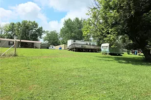 99 E Apple Blossom Wy, Elizabeth, WV 26143 - Photo 13