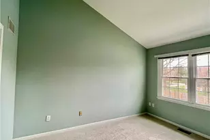 8820 Chaucer Blvd, Grandview Heights, OH 44147 - Photo 15