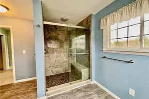 8820 Chaucer Blvd, Grandview Heights, OH 44147 - Photo 17