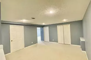 8820 Chaucer Blvd, Grandview Heights, OH 44147 - Photo 23