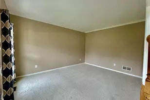 8820 Chaucer Blvd, Grandview Heights, OH 44147 - Photo 7