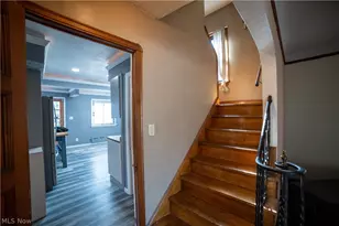 285 E 216th St, Euclid, OH 44123 - Photo 7