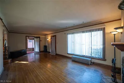 285 E 216th Street, Euclid, OH 44123 - Photo 3