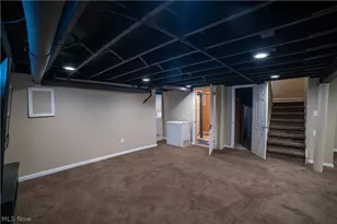 285 E 216th St, Euclid, OH 44123 - Photo 9