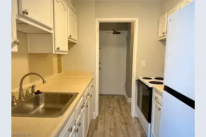 11850 Edgewater Drive, Oakwood, OH 44107 - Photo 15