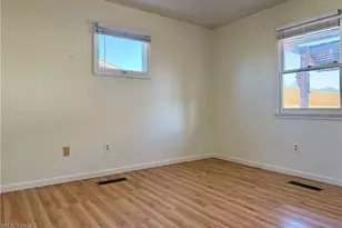 311 Lloyd St, Dover, OH 44622 - Photo 13