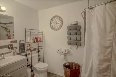 814 W 4th Street, Williamstown, WV 26187 - Photo 21