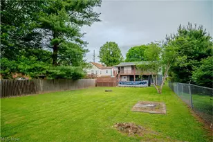 814 W 4th St, Williamstown, WV 26187 - Photo 35