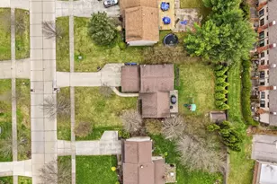 32430 N Roundhead Dr, Solon, OH 44139 - Photo 37