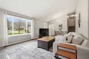 32430 N Roundhead Dr, Solon, OH 44139 - Photo 7