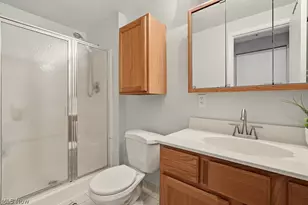 32430 N Roundhead Dr, Solon, OH 44139 - Photo 31