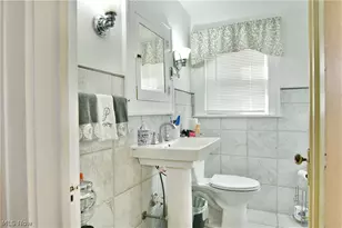 218 Upland Ave, Youngstown, OH 44504 - Photo 33