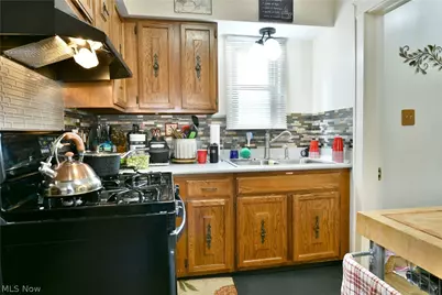 218 Upland Avenue, Youngstown, OH 44504 - Photo 23