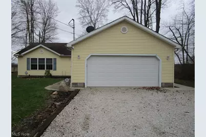 889 Long Shadow Lane, Roaming Shores, OH 44085 - Photo 7