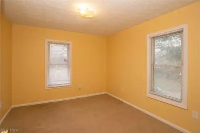 81 E Dalton Street, Akron, OH 44310 - Photo 15