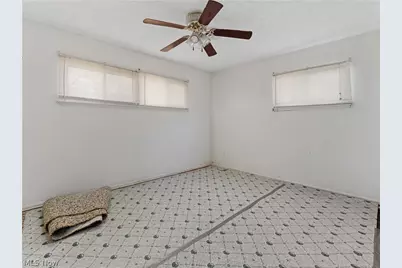 9248 Lynnhaven Road, Parma Heights, OH 44130 - Photo 15