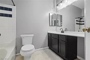 1323 Red Tail Hawk Ct, Youngstown, OH 44512 - Photo 21