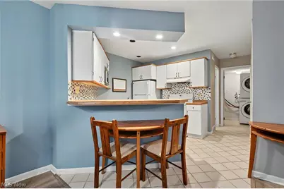 1323 Red Tail Hawk Court #4, Youngstown, OH 44512 - Photo 5