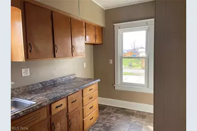 428 Chestnut Street, Newcomerstown, OH 43832 - Photo 13