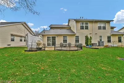 7596 Willow Woods Drive, North Olmsted, OH 44070 - Photo 33