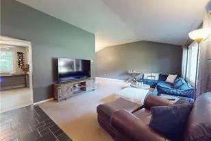 38280 Fox Run Dr, Solon, OH 44139 - Photo 5