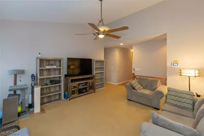 10218 Ridgeview Court, Streetsboro, OH 44241 - Photo 7