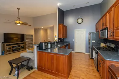 10218 Ridgeview Court, Streetsboro, OH 44241 - Photo 9