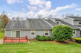 9841 Brookline Oval, Strongsville, OH 44136 - Photo 35