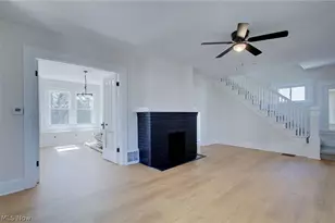 225 Shadyside Ct, Alliance, OH 44601 - Photo 11