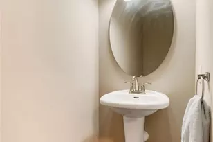 1054 East Ave, Tallmadge, OH 44278 - Photo 17