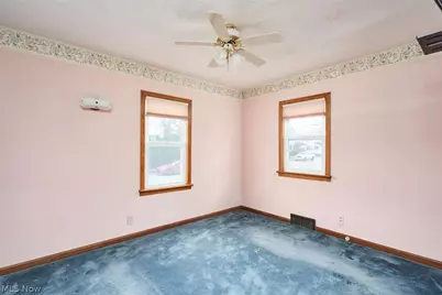 122 Fenton Avenue, Mogadore, OH 44260 - Photo 11