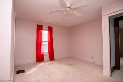 531 W 44th Street, Shadyside, OH 43947 - Photo 21