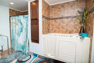 531 W 44th St, Shadyside, OH 43947 - Photo 13