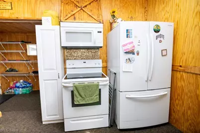 531 W 44th Street, Shadyside, OH 43947 - Photo 5