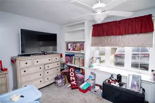 531 W 44th St, Shadyside, OH 43947 - Photo 15