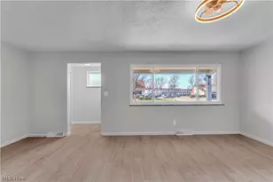 25515 Clubside Blvd, North Olmsted, OH 44070 - Photo 5