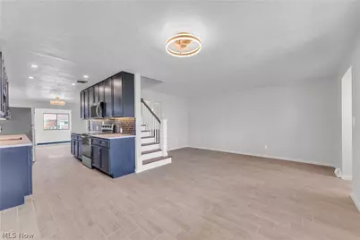 25515 Clubside Boulevard #0012, North Olmsted, OH 44070 - Photo 9