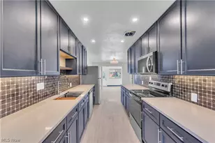 25515 Clubside Blvd, North Olmsted, OH 44070 - Photo 11