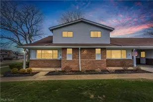 25515 Clubside Blvd, North Olmsted, OH 44070 - Photo 3