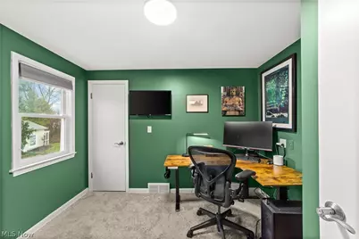 21975 Calverton Road, Huber Heights, OH 44122 - Photo 25