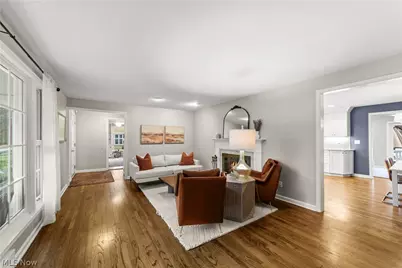 21975 Calverton Road, Huber Heights, OH 44122 - Photo 7