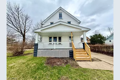 12005 Farringdon Avenue, Loveland, OH 44105 - Photo 1