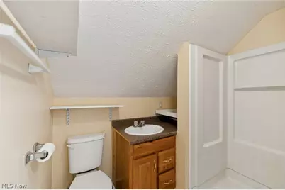 678 Wall Road, Wadsworth, OH 44281 - Photo 33