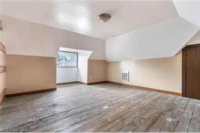 12020 Easton Street NE, Alliance, OH 44601 - Photo 27