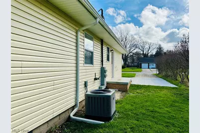 4913 Dunsmore Avenue, Ashtabula, OH 44004 - Photo 3
