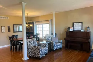 730 57th St, Vienna, WV 26105 - Photo 3