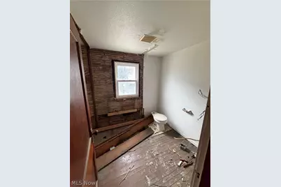 1534 Gross Avenue NE, Canton, OH 44705 - Photo 5