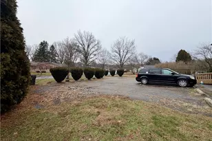 792 Kingwood Dr NE, Bolivar, OH 44612 - Photo 5