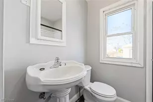 1206 Lander Rd, Mayfield Heights, OH 44124 - Photo 17