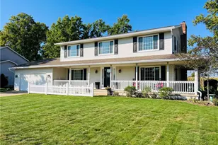 2484 Fox Wood Dr, Ashland, OH 44805 - Photo 1